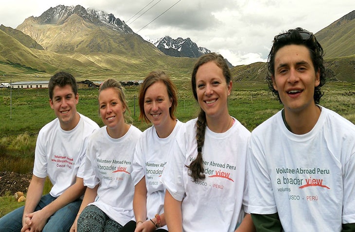 A Broader View Program Picture environmental volunteering with A Broader View