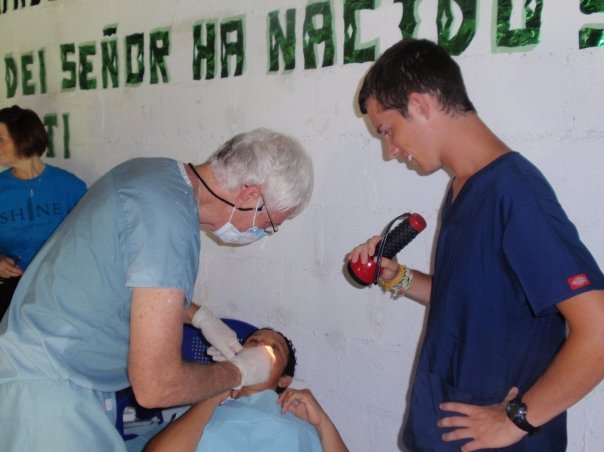 dental01 VolunteerForever