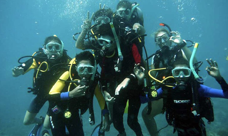 gvi-dive Volunteer Forever - Archaeological Dig & Excavation Programs