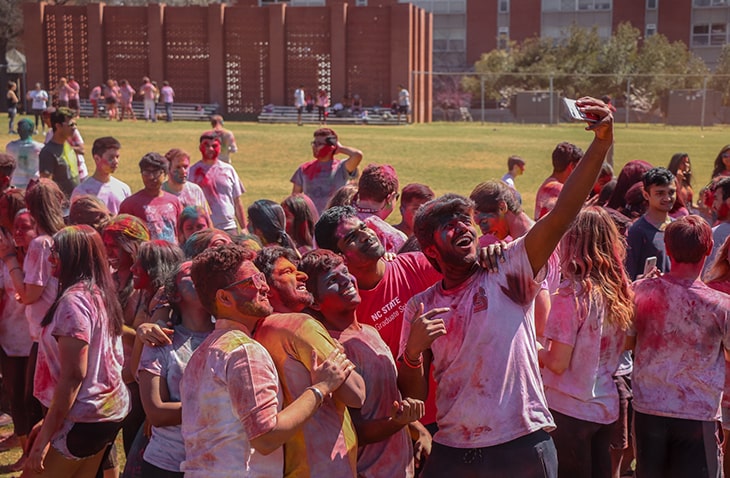 Holi-Festival-Section-Header volunteer in India