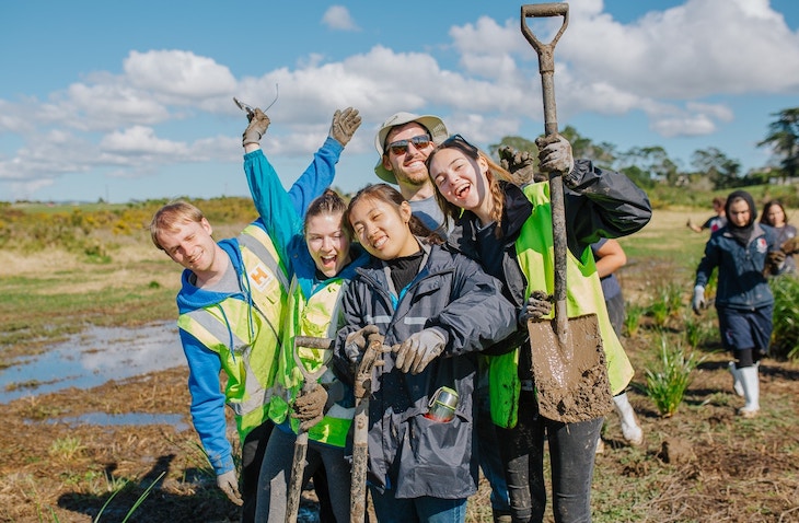 ivhq-coast-and-waterway-conservation-nz IVHQ - volunteer for coastal waterway protection in New Zealand