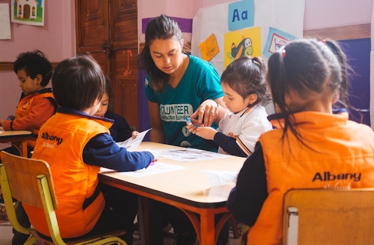 ivhq-ecuador-kids mission trips abroad