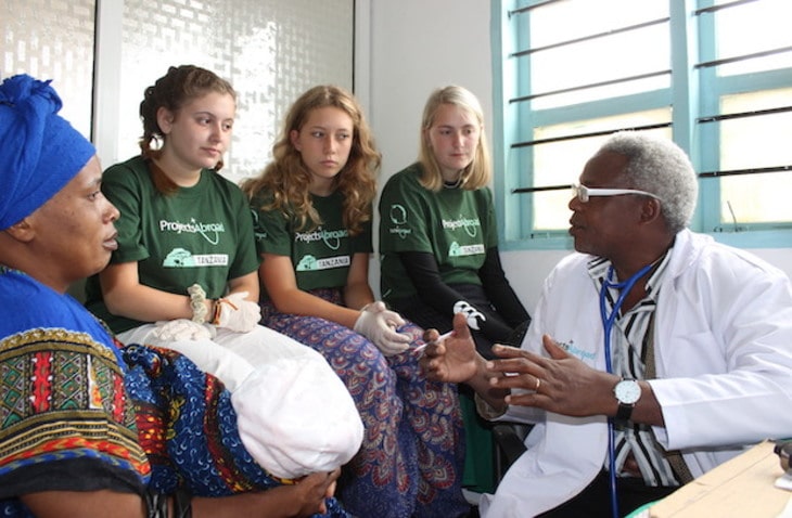 Projects Abroad Nursing Programs Overseas nurse work with Projects Abroad