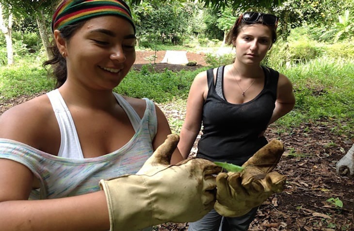 Short-Term-Volunteer-Abroad-Programs-GLA short term volunteering for high school students and teenagers