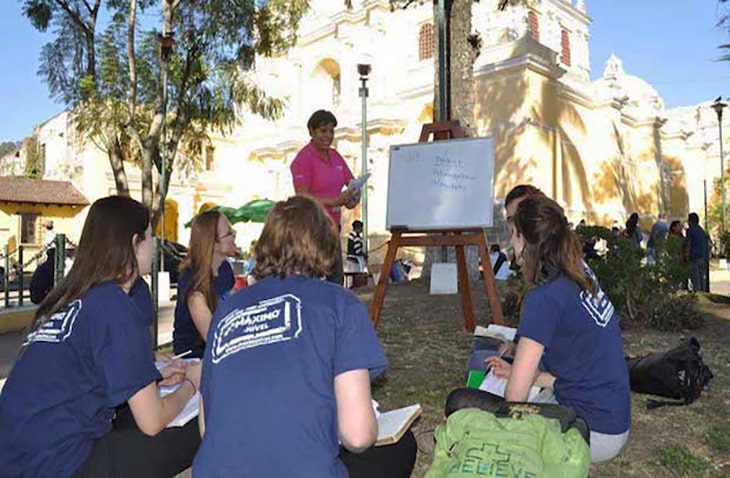 Short-Term-Volunteer-Abroad-Programs-Maximo-Nivel short term volunteering in Latin America