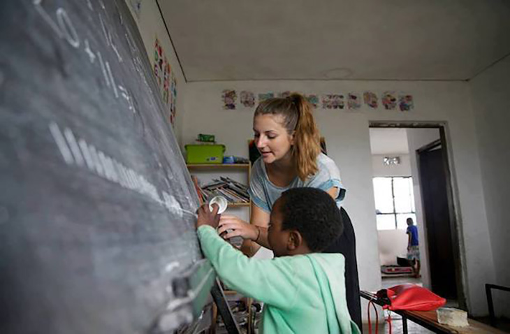 Short-Term-Volunteer-Abroad-Programs-PMGY Short term volunteer projects
