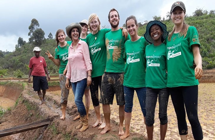 Short-Term-Volunteer-Abroad-Programs-Projects-Abroad short term volunteering with Projects Abroad