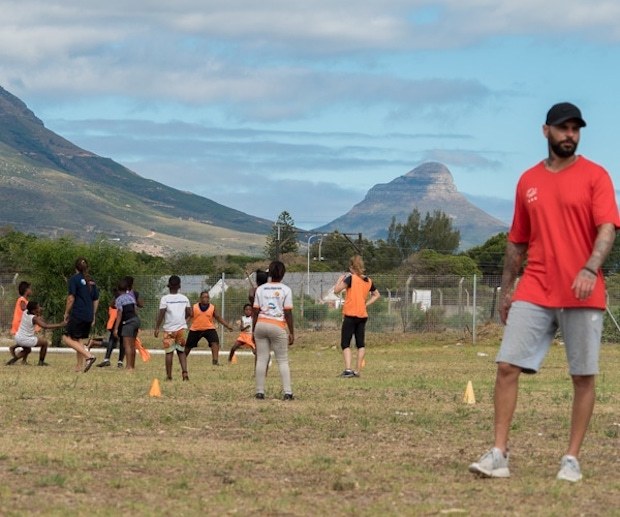 STEM_AfricanImpact_Cape-Town-sports-volunteer VolunteerForever