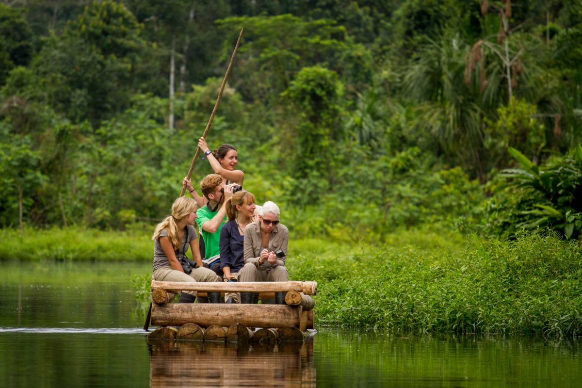 Volunteer work in the Peruvian Amazon VolunteerForever
